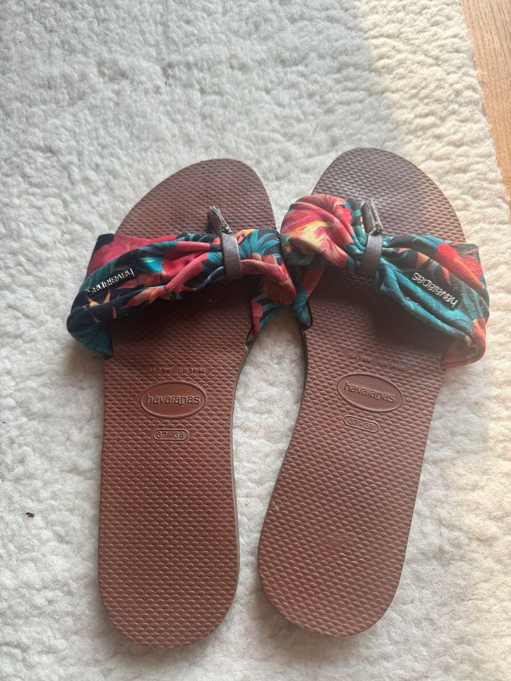 Sandals Havaianas Limited Edition in Hamburg