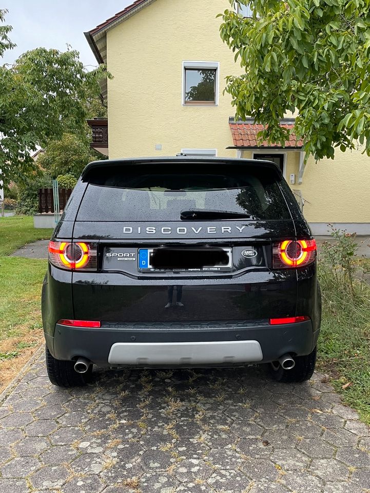 Land Rover Discovery 2.2 Sport HSE in Barbing