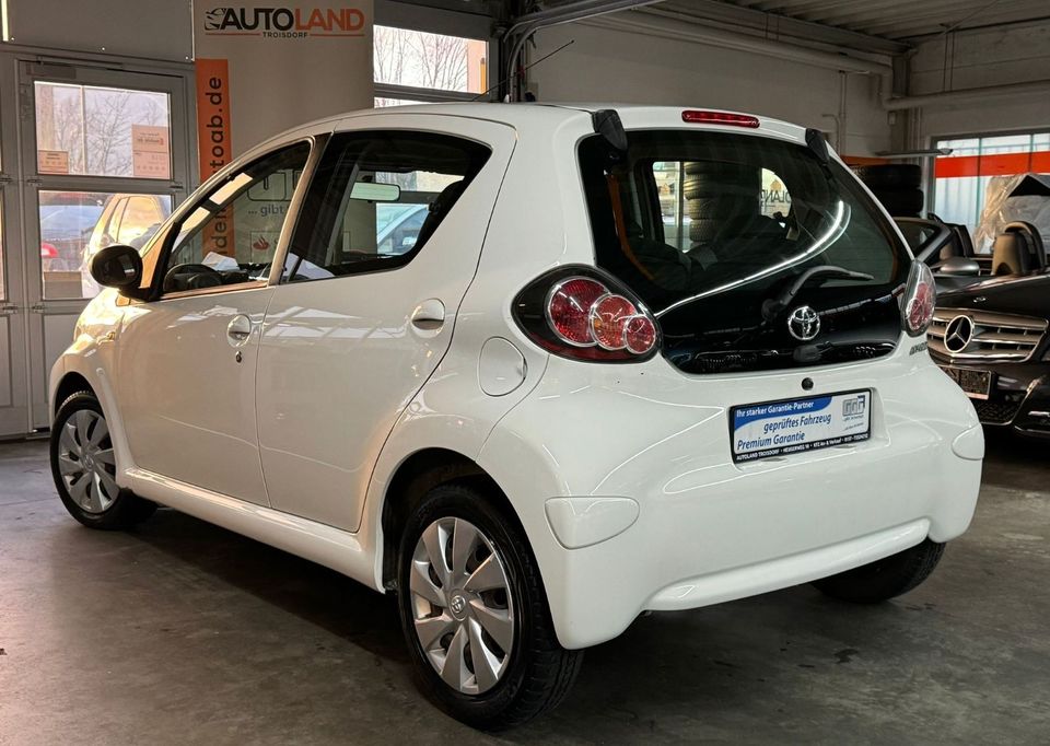 Toyota Aygo Cool Go*NUR 62 TKM*NAVI*KLIMA*4/5TÜRER*MWST in Troisdorf