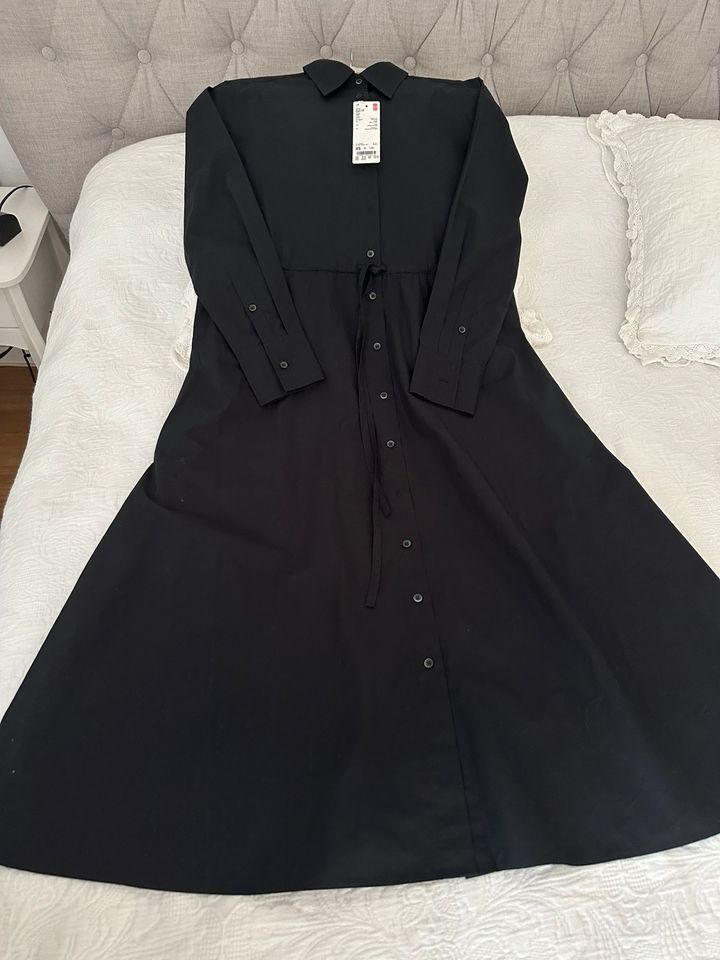 Neu mit Etikett! Uniqlo Hemdkleid Gr. XS/S schwarz Baumwolle in Berlin