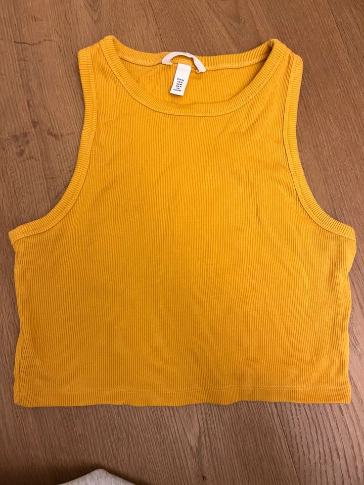 Damen Top H&M senfgelb M in Rosenheim