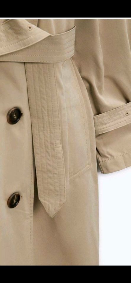 Zara oversised Trenchcoat Gr.S in Meerbusch