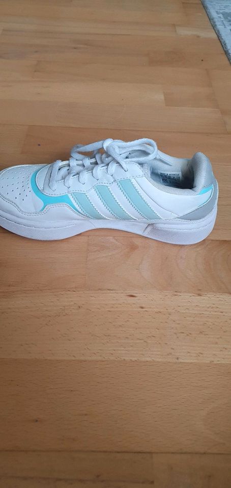 Adidas Mädchen Schuhe in Mainz