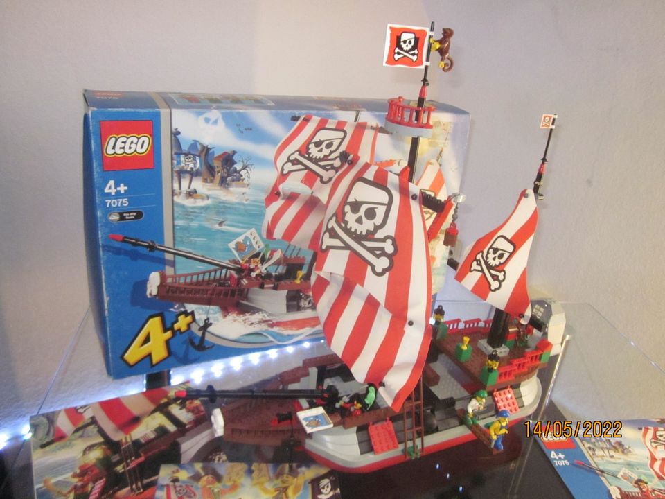 Lego 7075 - Captain Redbeard's Pirate Ship !! - Mit der Ovp !! in Lübeck