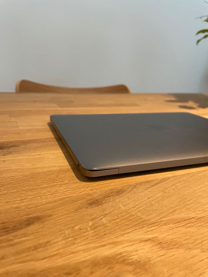 Apple MacBook Pro 13.3’’ M1 - 2022 in Bad Homburg
