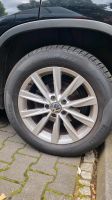 4 VW Tiguan Alufelgen auf 4 Pirelli Allwetter Reifen 215/60 R 17 Hessen - Wiesbaden Vorschau