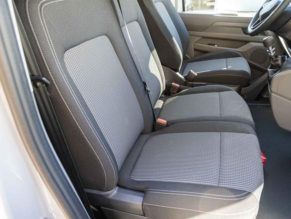 Volkswagen New Transporter Kastenwagen 2.0 TDI LR, AHK, LED in Bad Homburg