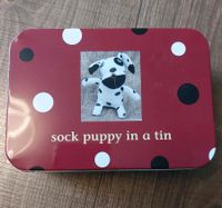 Nähen Sockenhund sock puppy in a tin Neu und Orginalverpackt Bayern - Friedberg Vorschau