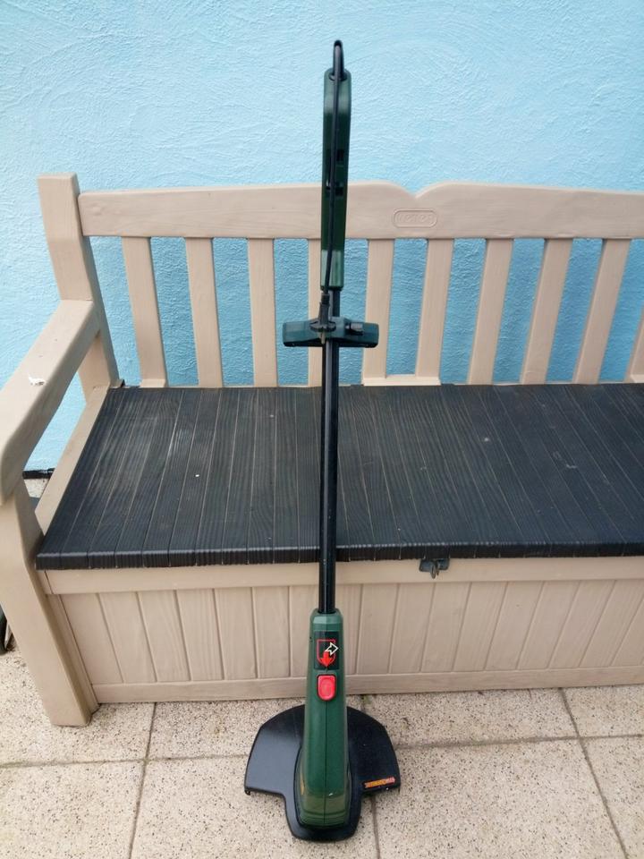 Rasentrimmer Elektro von Black & Decker voll funktionstüchtig in Bamberg