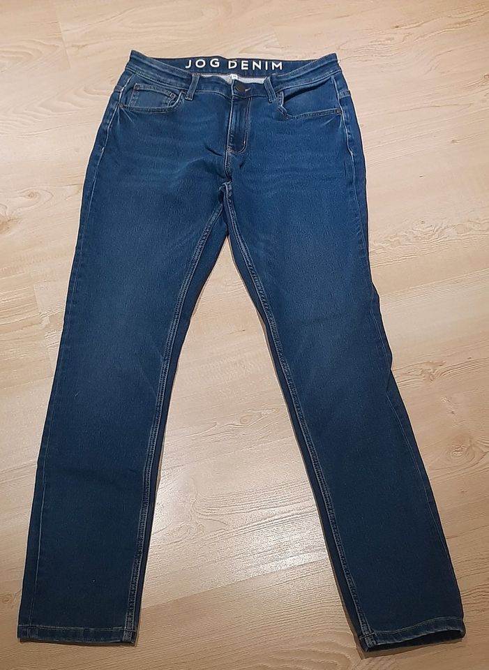 Jungen-Jeans Größe 176 in Bautzen