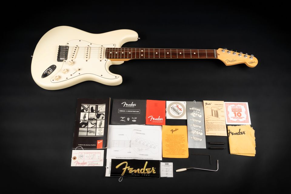 2002 Fender Jeff Beck Signature Stratocaster RW Olympic White in Niebüll