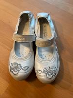 Geox Kommunionschuhe Ballerina weiß Gr. 36 1xgetragen Bayern - Penzberg Vorschau