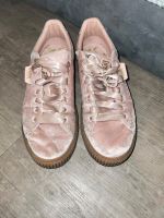 Puma Satin Optik Schuhe mit Platteau Gr.40,5 Düsseldorf - Garath Vorschau