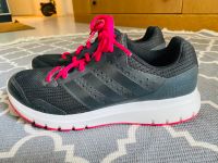 Adidas Turnschuhe Gr 38 Pink schwarz Damen Laufschuhe Duisburg - Meiderich/Beeck Vorschau