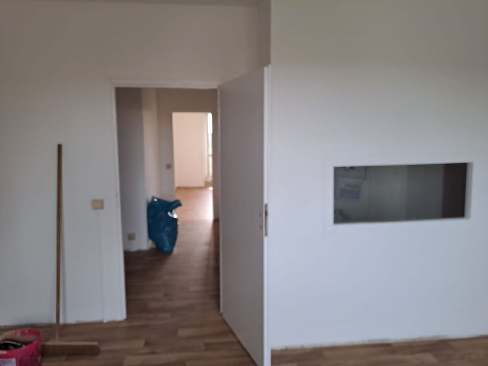Renovierte 2-Raum-Wohnung mit Balkon in Stavenhagen