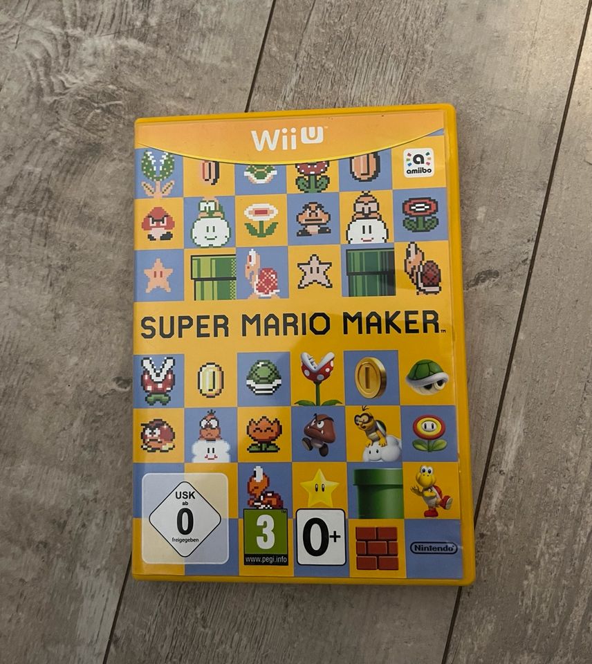 Nintendo Wii U Limited Edition Super Mario Maker + extra Spiele in Hamburg