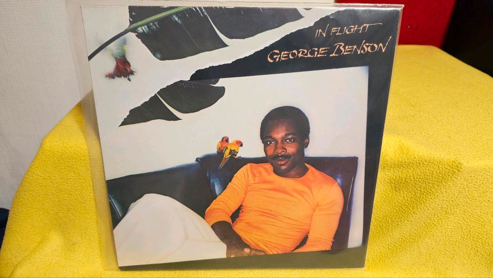 LP '1977' GEORGE BENSON In Flight +b: in Pinneberg