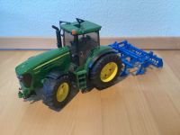 Trecker John Deere Bruder Spielzeug mit Pflug Niedersachsen - Kirchgellersen Vorschau