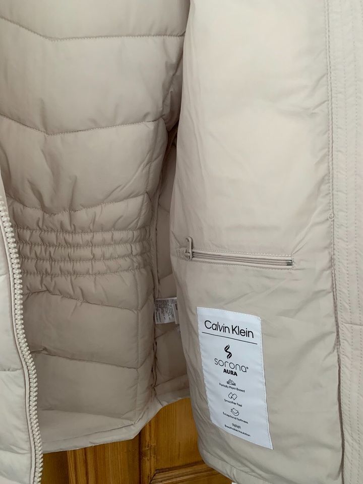 Calvin Klein Jacke Creme weiß M in Fronhausen