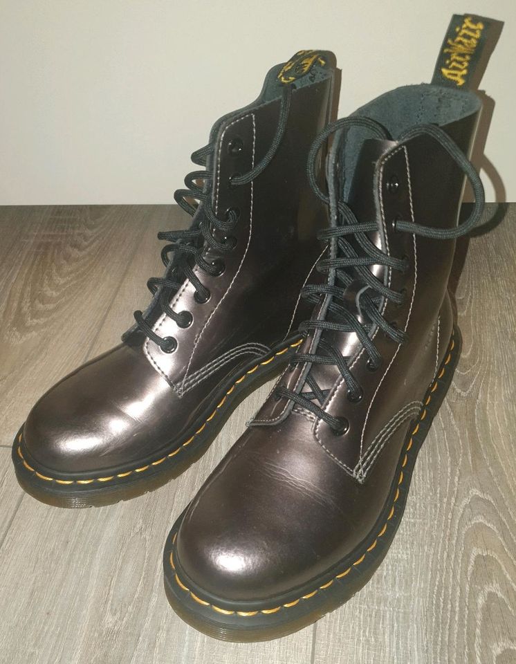 Doc Dr. Martens PASCAL Spectra Patent Lack Boots Stiefel 38 in Berlin