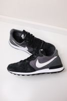 Nike Internationalist MD Runner PRM schwarz weiß in Größe 40,5 Schleswig-Holstein - Hartenholm Vorschau