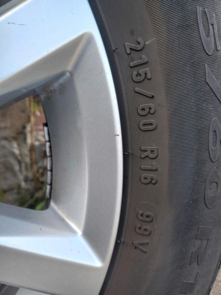 Räder Reifen mit Alufelgen gür Passat B8  zu verkaufen in Hamburg
