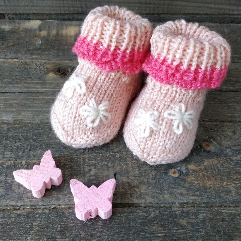 Handgestrickte Decke, Babyaustattung, Baby Geschenk in Eichenau