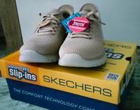 Skechers Sneaker Slip Ins 40 NEU Taupe memory foam Sohle Stretch Hessen - Schöffengrund Vorschau