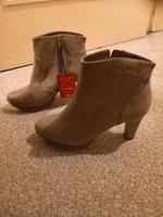 Schuhe in Beige Hamburg-Mitte - Hamburg Borgfelde Vorschau