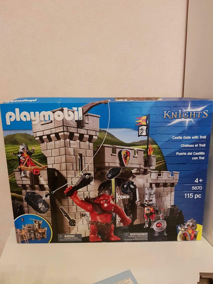 Playmobil 5670 Burgtor mit einem Troll incl OVP in Büren