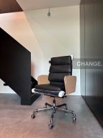 Vitra Soft Pad Chair EA 219 Leder Schwarz EA219 verchromt Nordrhein-Westfalen - Kempen Vorschau