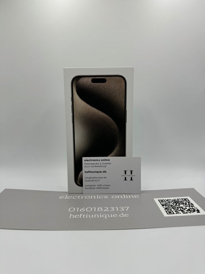 iPhone 15 Pro Max 256 GB Natur Titanium (versiegelt) in Hückelhoven