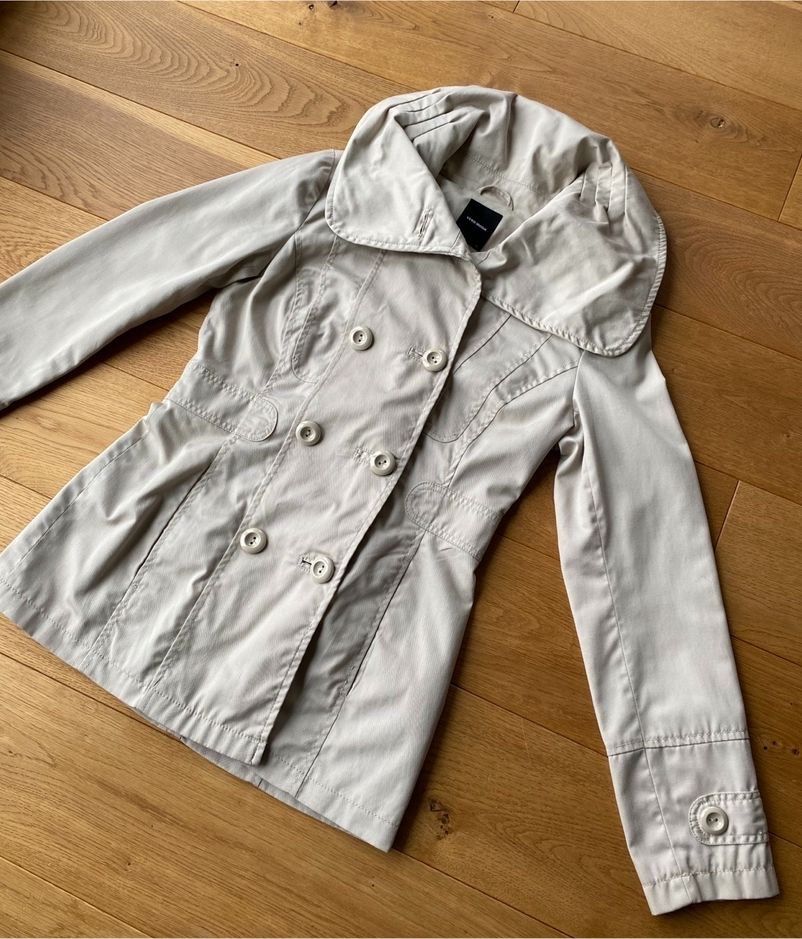 Vero Moda beige Damen Creme Sommer Jacke Frühjahr Parka Größe M in Schmallenberg