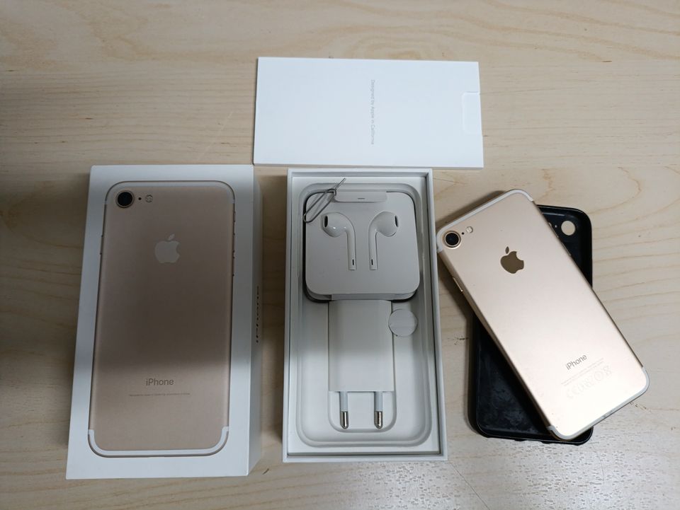 Apple iPhone 7 32gb Gold Smartphone Top in Weißwasser