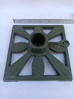 DDR Baumständer Gusseisen 14x14cm Brandenburg - Werneuchen Vorschau