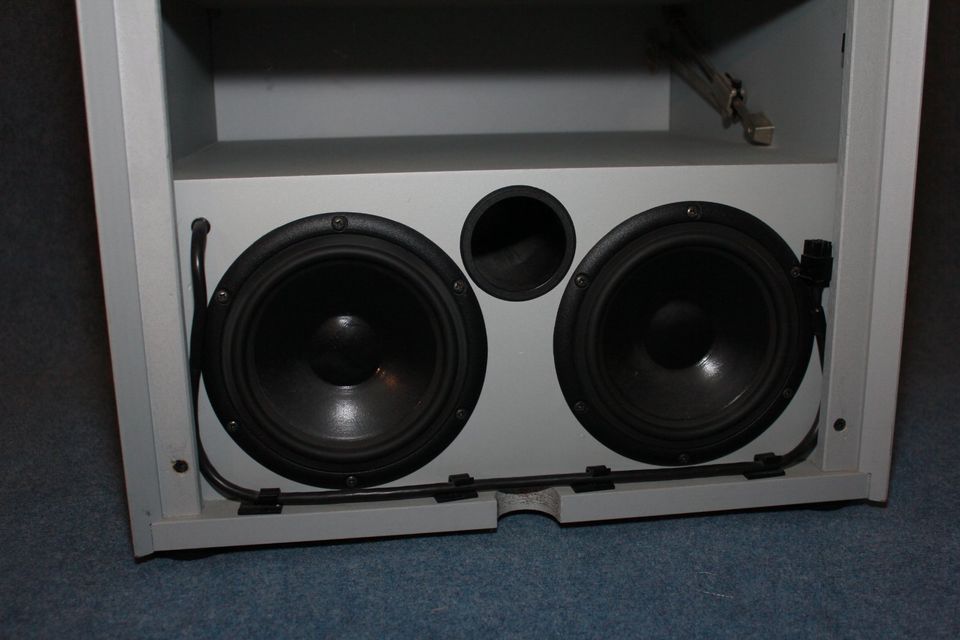 Loewe-Sound-Box-Subwoofer 49,5 x 51,5 x 46 cm (B-H-T) platingrau in Barsbüttel