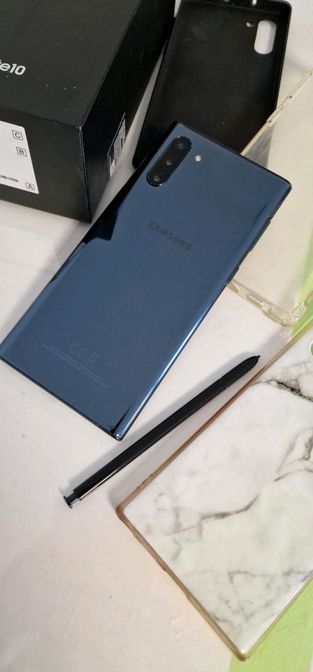 Samsung Galaxy Note 10 Smartphone wie neu mit Hülle in Bovenden