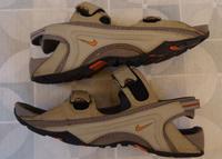 Nike Trekking-Sandalen in beige in Gr. 38 (ca. 24 cm) Kr. München - Unterschleißheim Vorschau