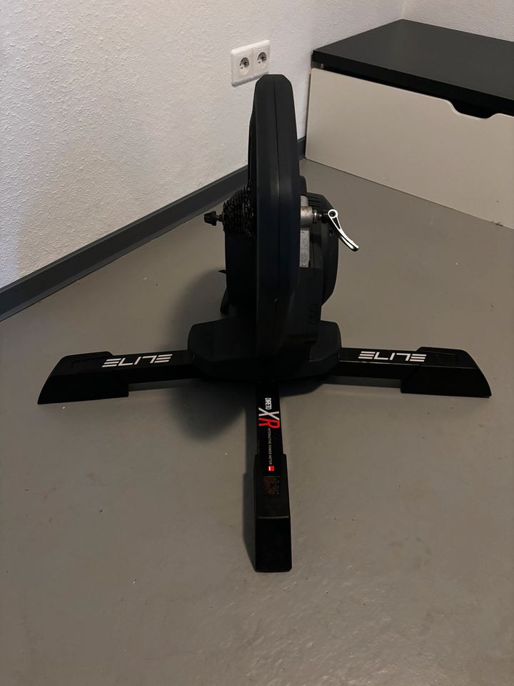 Elite Direto XR Radtrainer Smart in Lörrach
