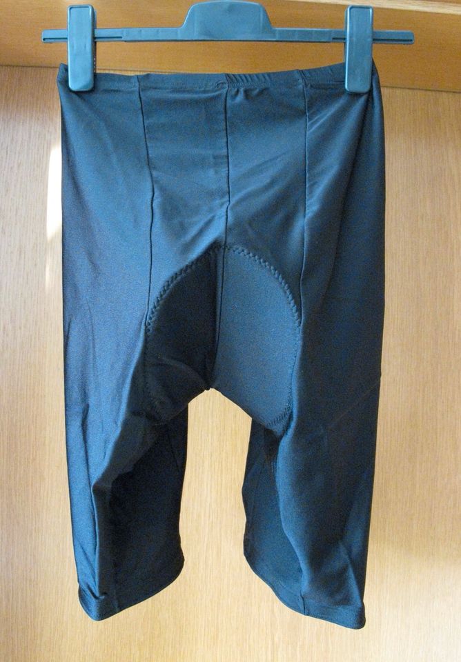 Radhose Radlerhose mit Einsatz Größe 40/42 schwarz NEUwertig in Winnenden