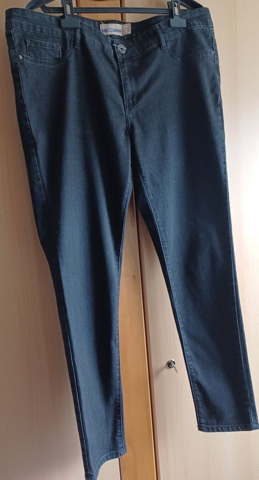 Skinny Damenjeans / Stretchjeans Gr. 46 ~ Top Zustand ~ in Kronach