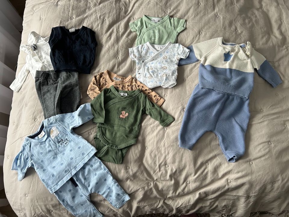 Kleidung Baby in Kamp-Lintfort