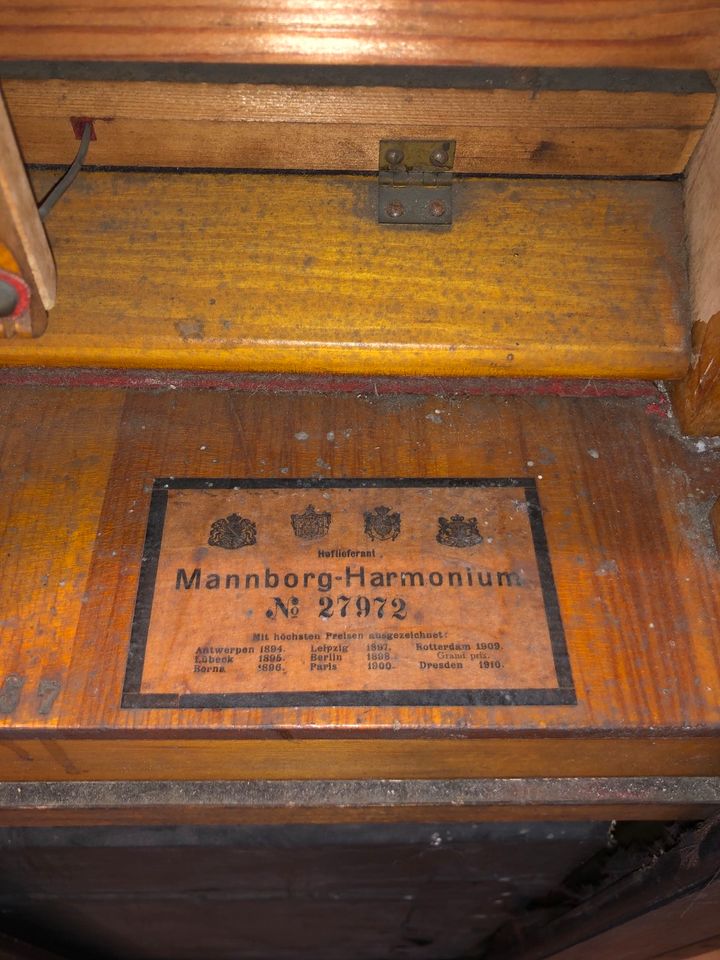 altes MANNBORG Harmonium JORDANS Klavier in Neuss