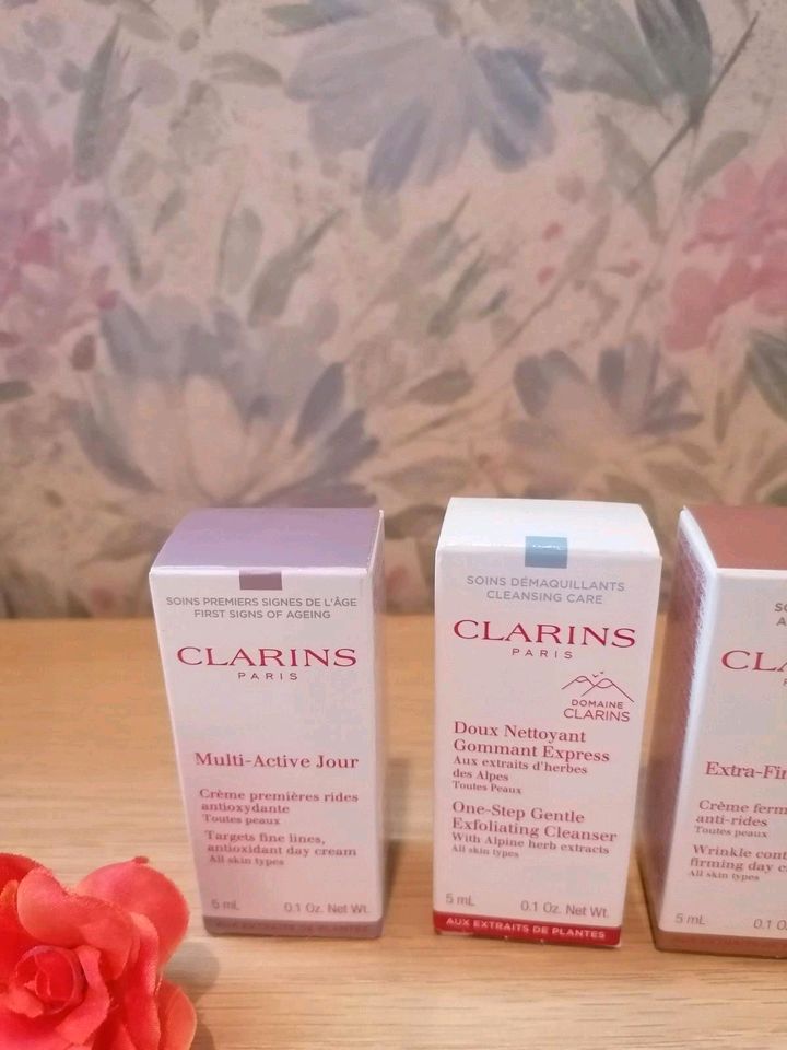 Clarins Paris.. Beauty... Proben.. in Wesseling