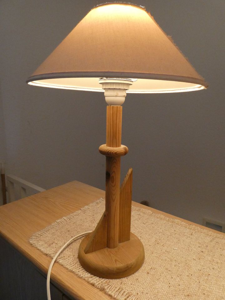 ⚠️ Nachttischlampe  Unikate * Holz * Lampenschirm * 2 Stück ♥️ in Sachsenheim