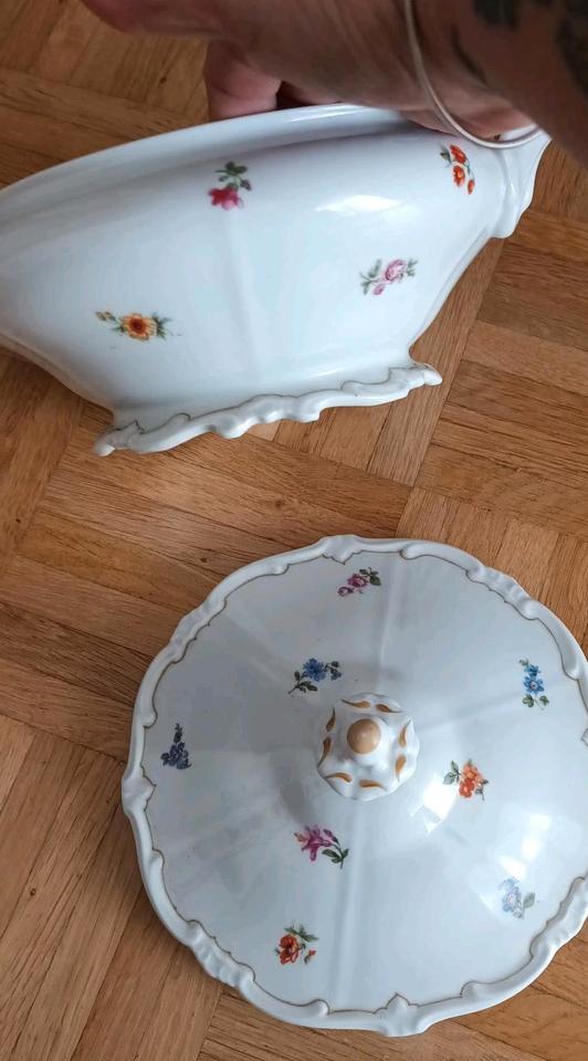 Terrine und 2 eckige Schüsseln * Weimler * Weimar * Streublümchen in Briedel
