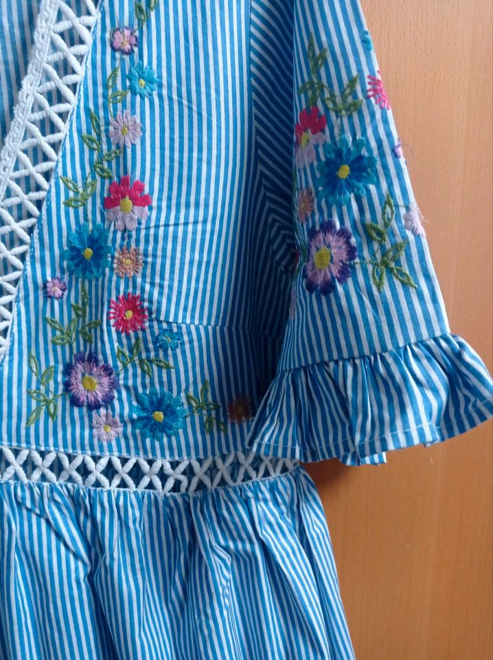 Sommerkleid asos Gr 36/S blau mit Muster in Mengen