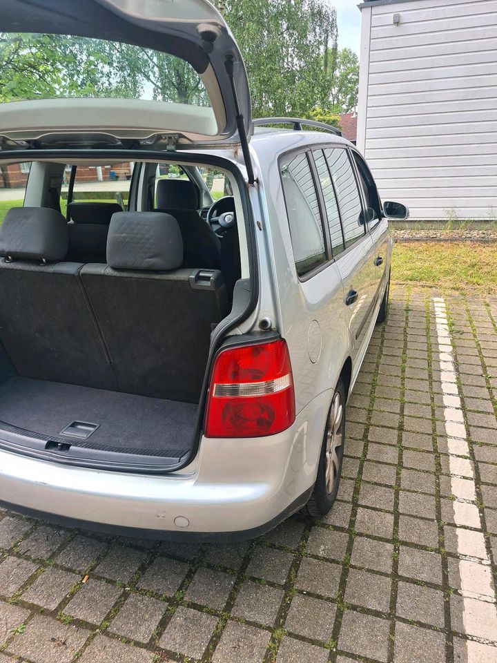 VW touran 1.9 tdi 7Sitzer in Mülheim (Ruhr)