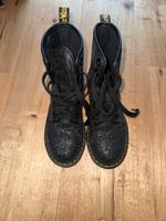 Dr. Martens Schwarz mit Glitzer (Hartes Leder) Modell 1460 FARRAH Saarland - Bous Vorschau