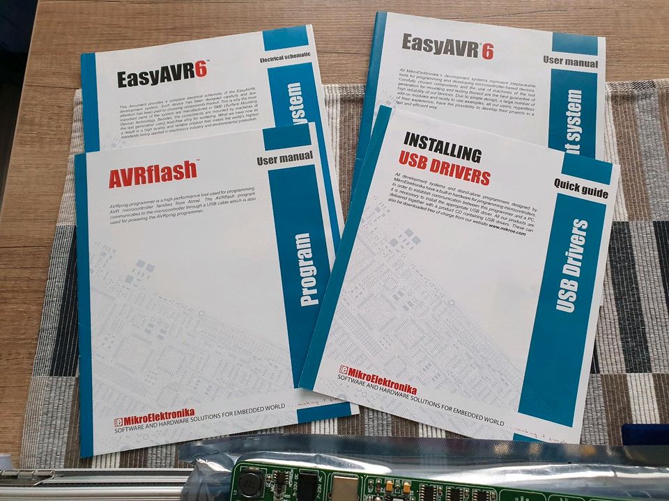 Easy AVR 6 Entwicklungsboard mit Zubehör ideal für C Programmieru in Nürnberg (Mittelfr)